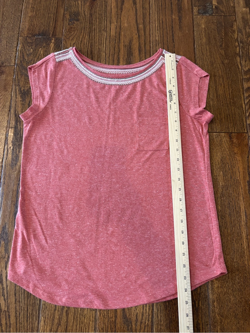 LOFT Outlet Coral Heathered Tee | Embroidered Neckline Pocket Top | M - Picture 9 of 11